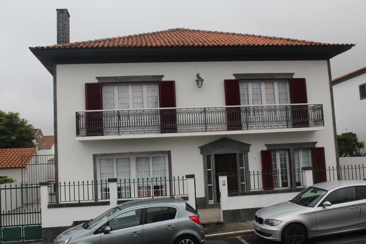 Vitorino De Nemesio Guesthouse Ponta Delgada Exterior foto