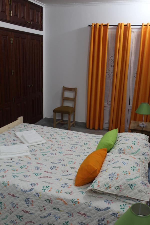 Vitorino De Nemesio Guesthouse Ponta Delgada Exterior foto